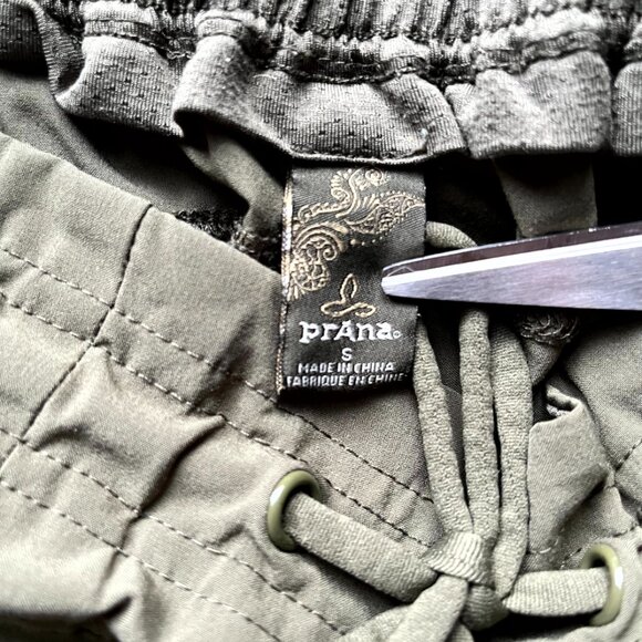 Prana Tie-Waist Athletic Olive Green Women's Pants - Small Pull-On Cropped Leg - Picture 4 of 4